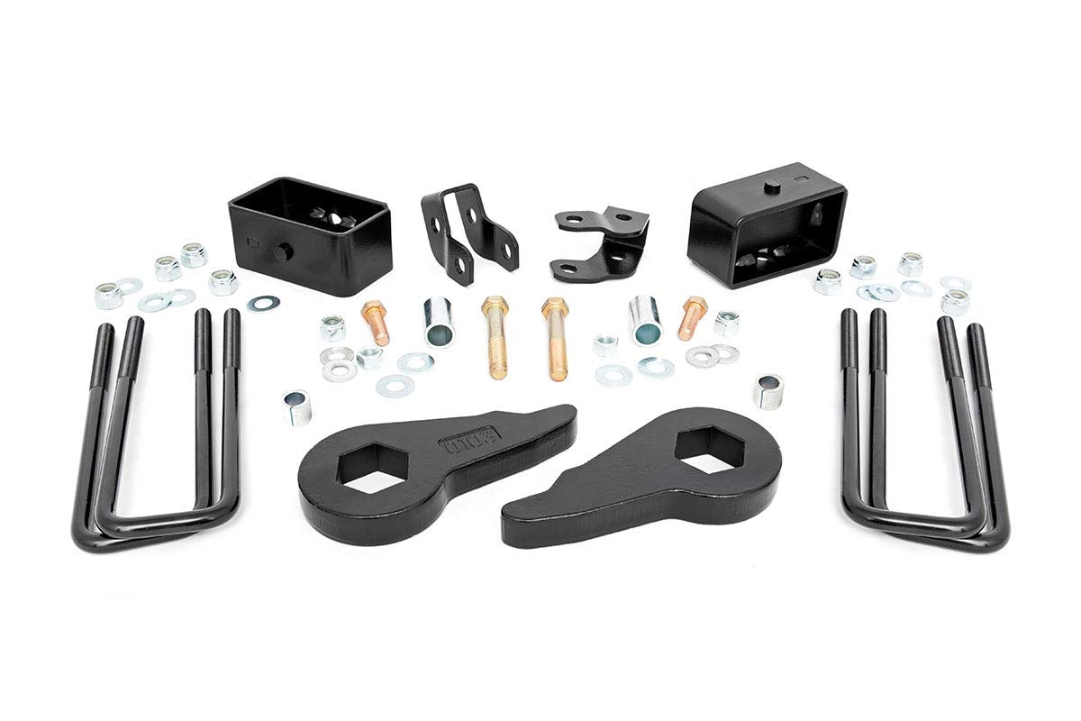 Rough Country 2.5'' Leveling Lift Kit for 1999-2006 Chevy/GMC 1500 4WD - 28300