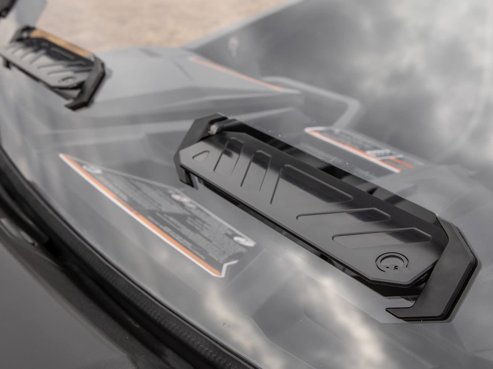 SuperATV Vented Full Front Windshield for 2021+ Can-Am Commander | 1/4" Polycarbonate | Clear | Model WS-CA-COM-V-002-70#AA