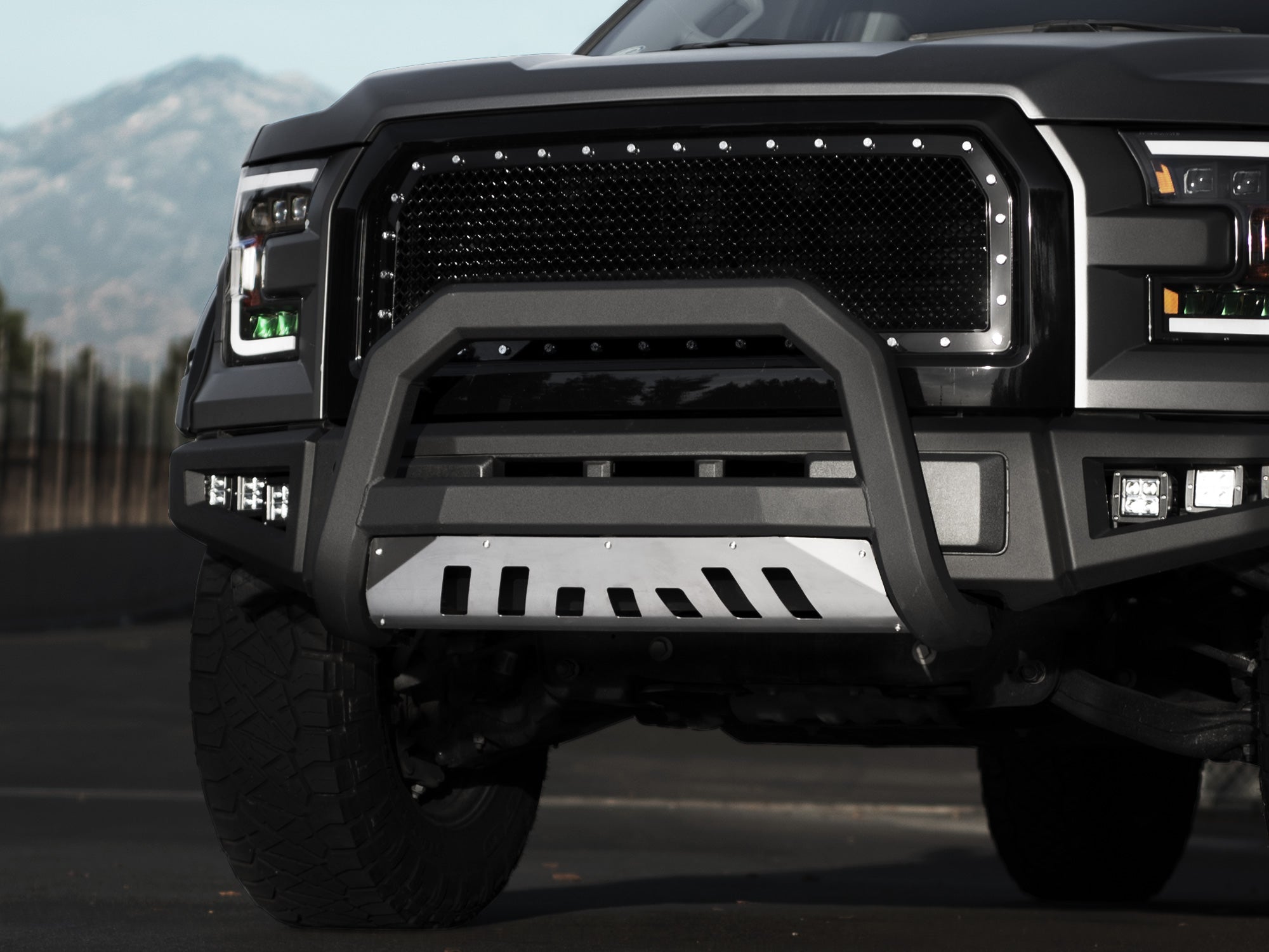 Armordillo 1999-2006 Chevy Silverado 1500 Ar Series Bull Bar - Matte Black W/Aluminum Skid Plate