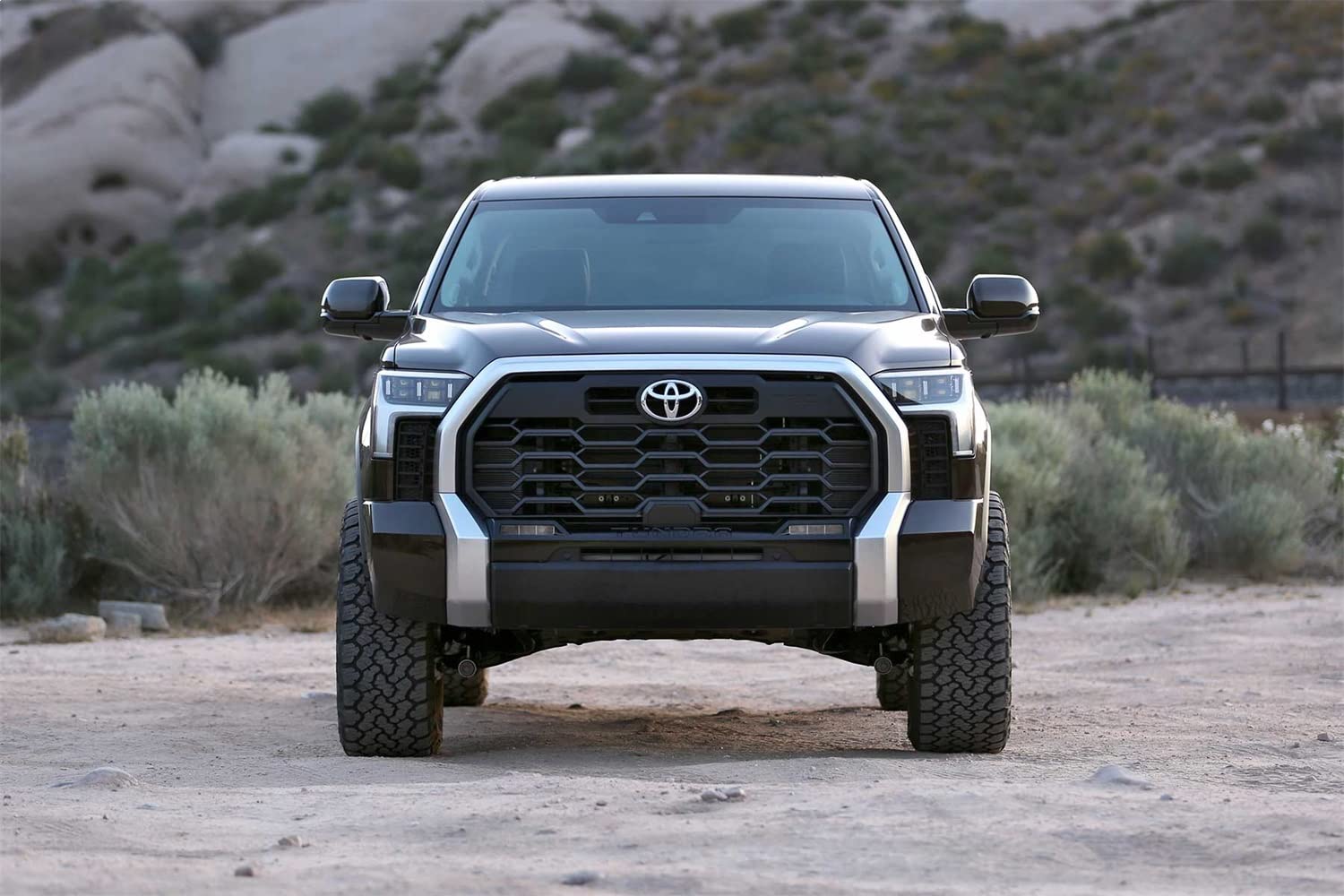 Fabtech - 2022 Tundra 4Wd 3In Uca Kit W/Uniballs/Fr Shock Spacers/Rr Dlss/Rr Air Bag Spacers (K7089Dl)