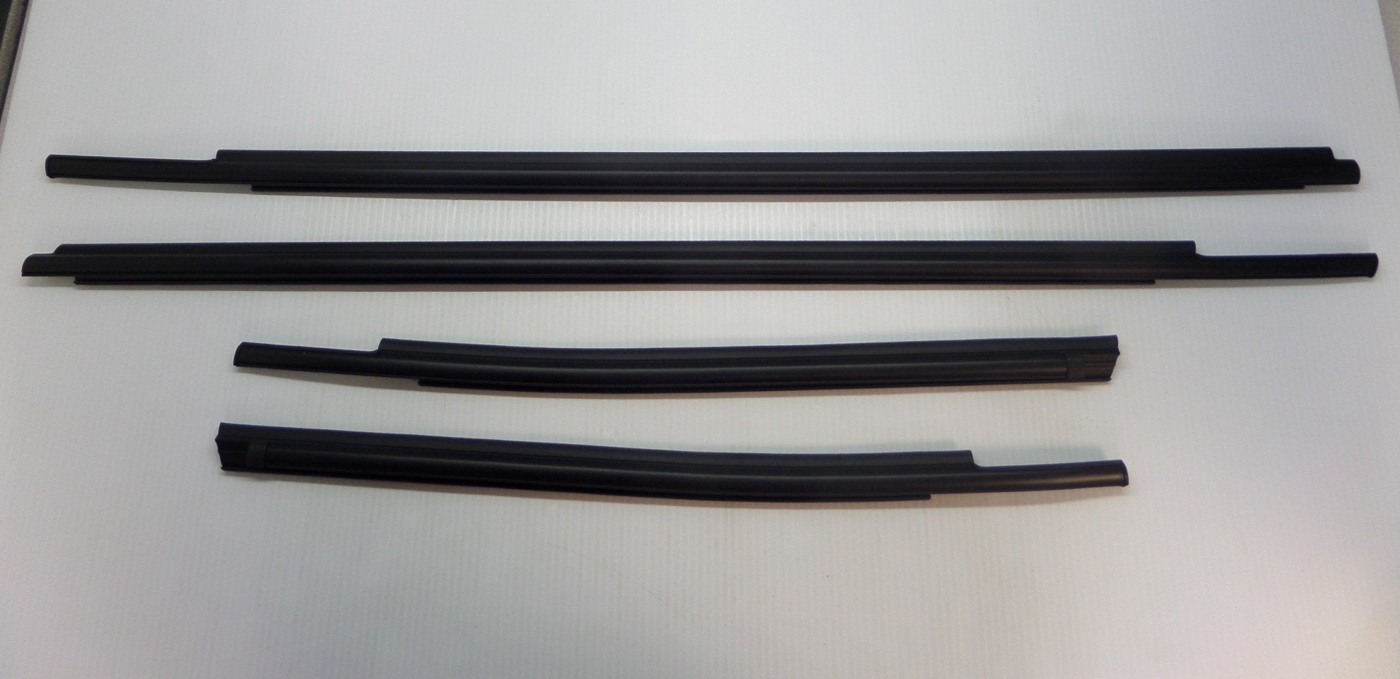 Toyota Tundra Double Cab 2007-2019 4Pc Exterior Weatherstrip Belt Molding Set Genuine Oe Oem