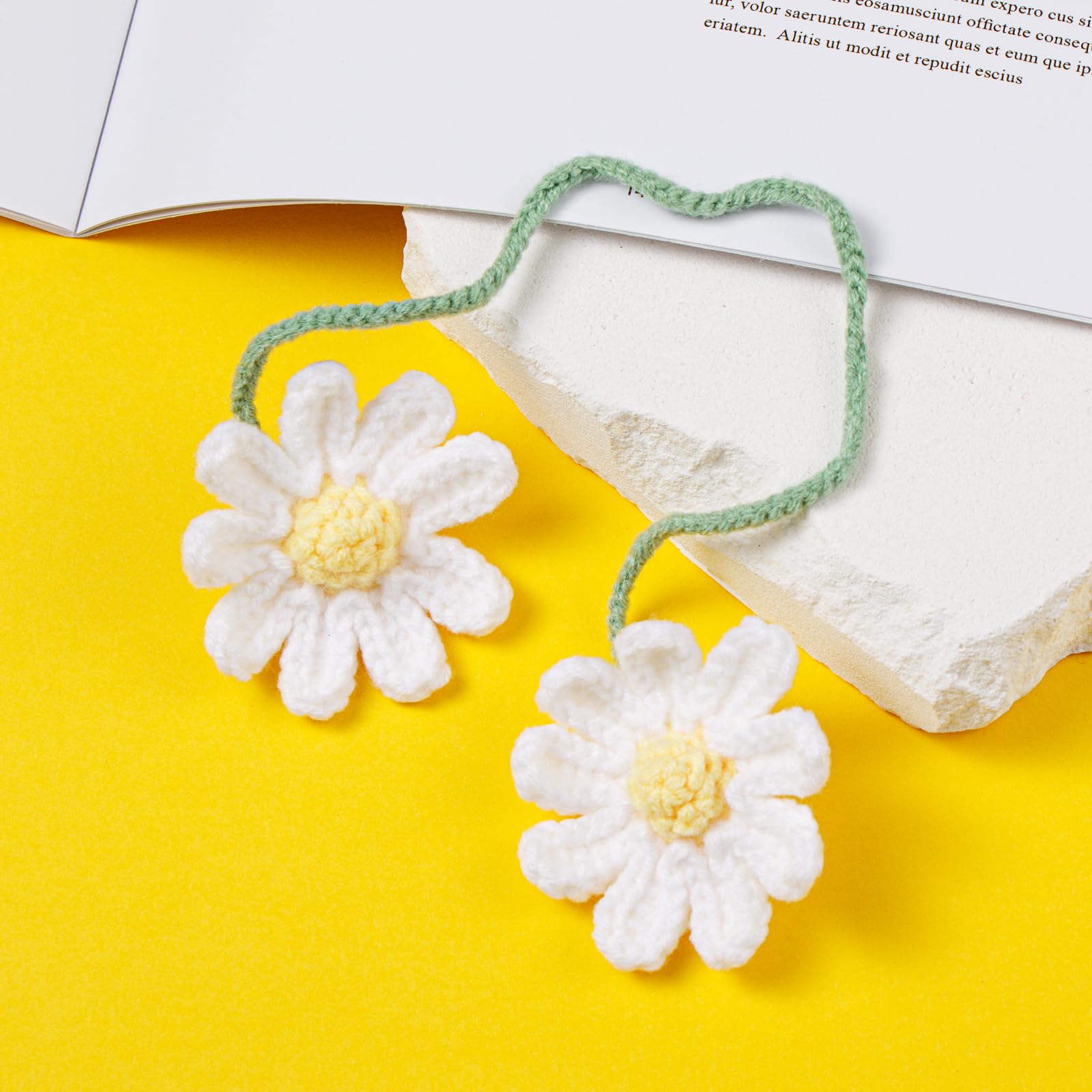 Cute Crochet Flower Car Accessories for Women Rear View Mirror Accessories Handmade Knitted Daisy Car Decor Car Accessories Aest