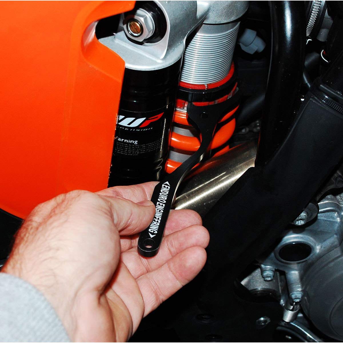 Enduro Engineering Shock Spanner Wrench - Fits Wp Shocks With Plastic Single Collar Compatible With Ktm And Husqvarna Motorcycle