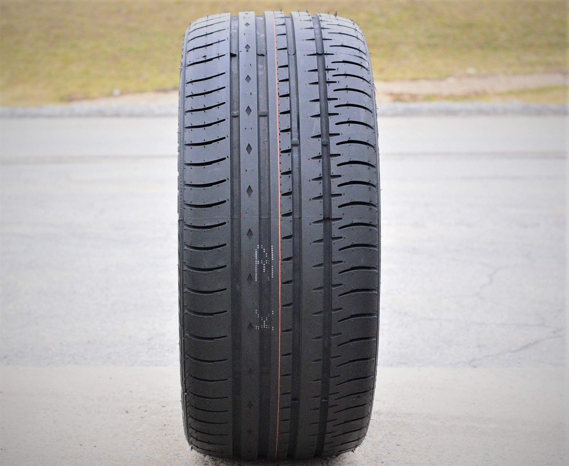 Accelera 235/40 Zr18 95Y Xl Phi(T)