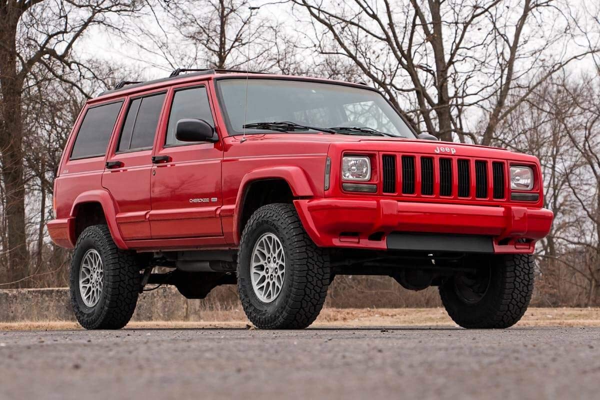 Rough Country 3" Lift Kit for 1984-2001 Jeep Cherokee XJ 2WD/4WD - Model 630XN2, Black, Rubber Material