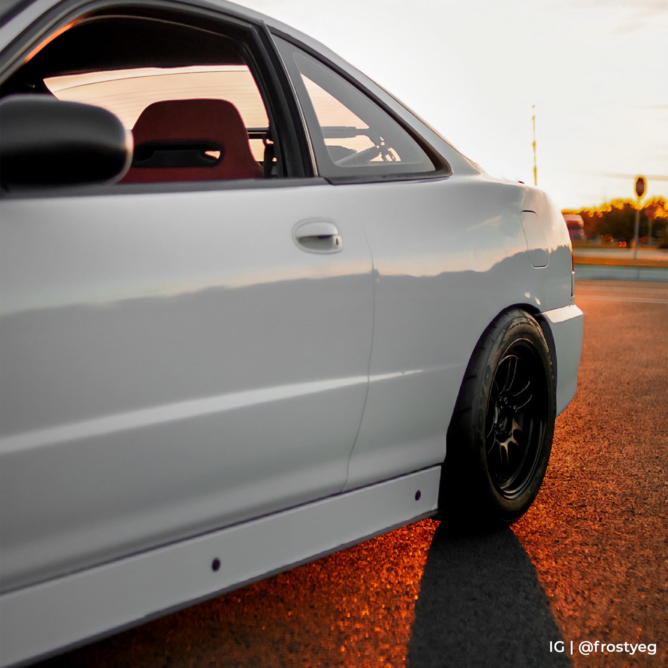 White High Gloss Realistic Paint-Like Microfinish Vinyl Wrap Roll With Vvivid Xpo Air Release Technology (10Ft X 5Ft)