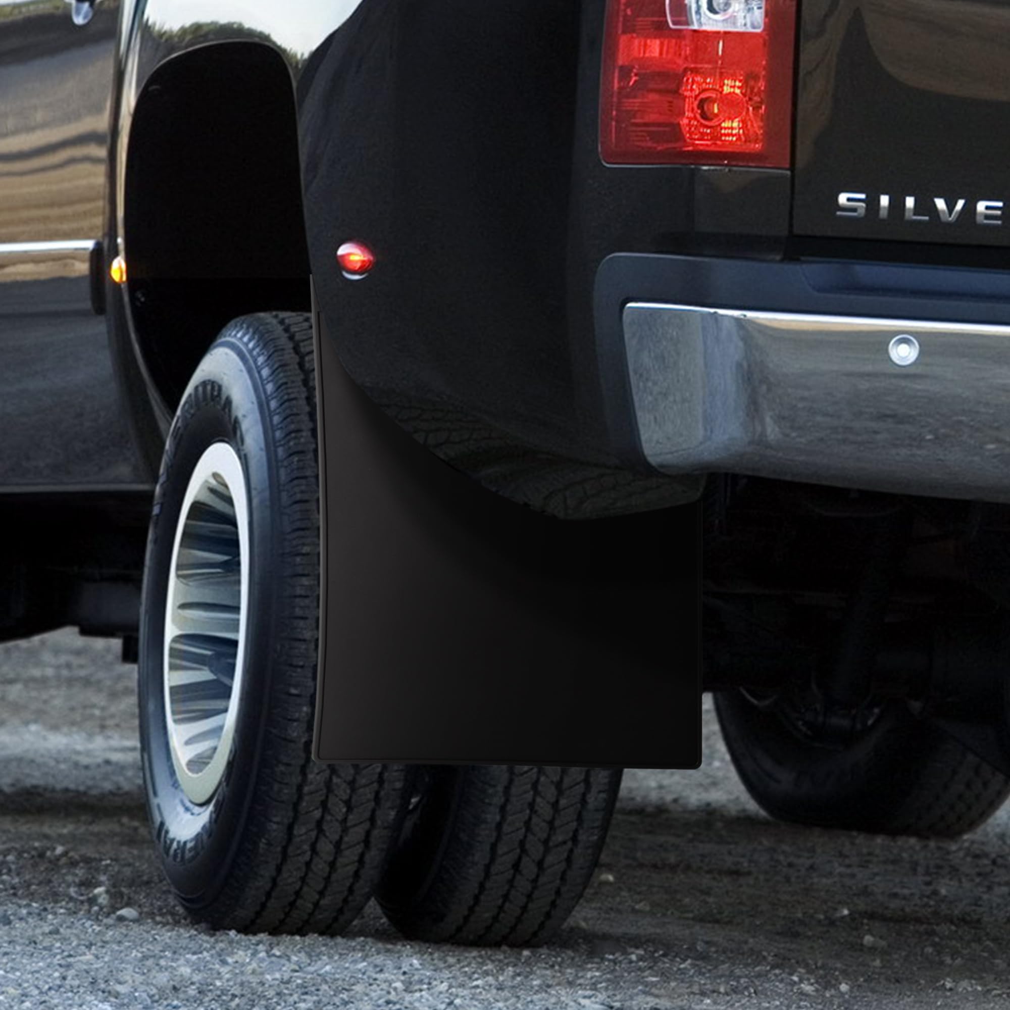 Plasticolor 000331R01 Plain Black Mud Guard - 24 Inch - Set Of 2