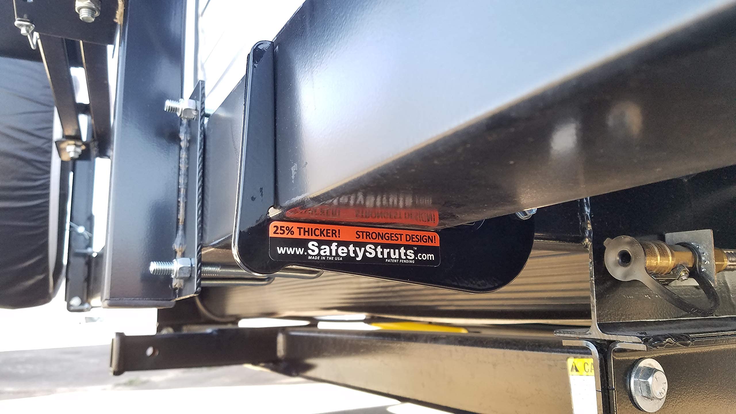 Mount-n-Lock SafetyStruts Heavy Duty RV Bumper Brackets (1SMWHD, MW-Heavy Duty)