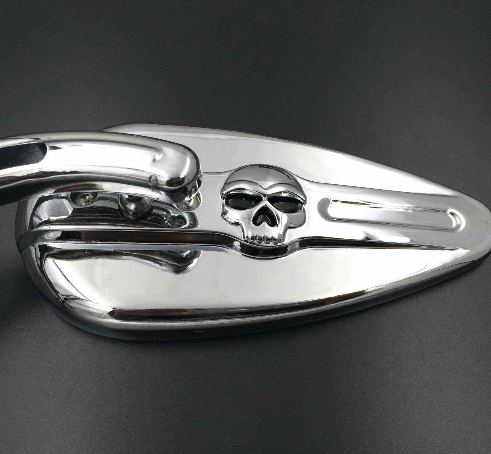 HTTMT MT383D- Chrome Skull Side Mirrors Compatible with Harley Davidson 1982-later all models (except VRSCF,2014-later FLHTKSE,F