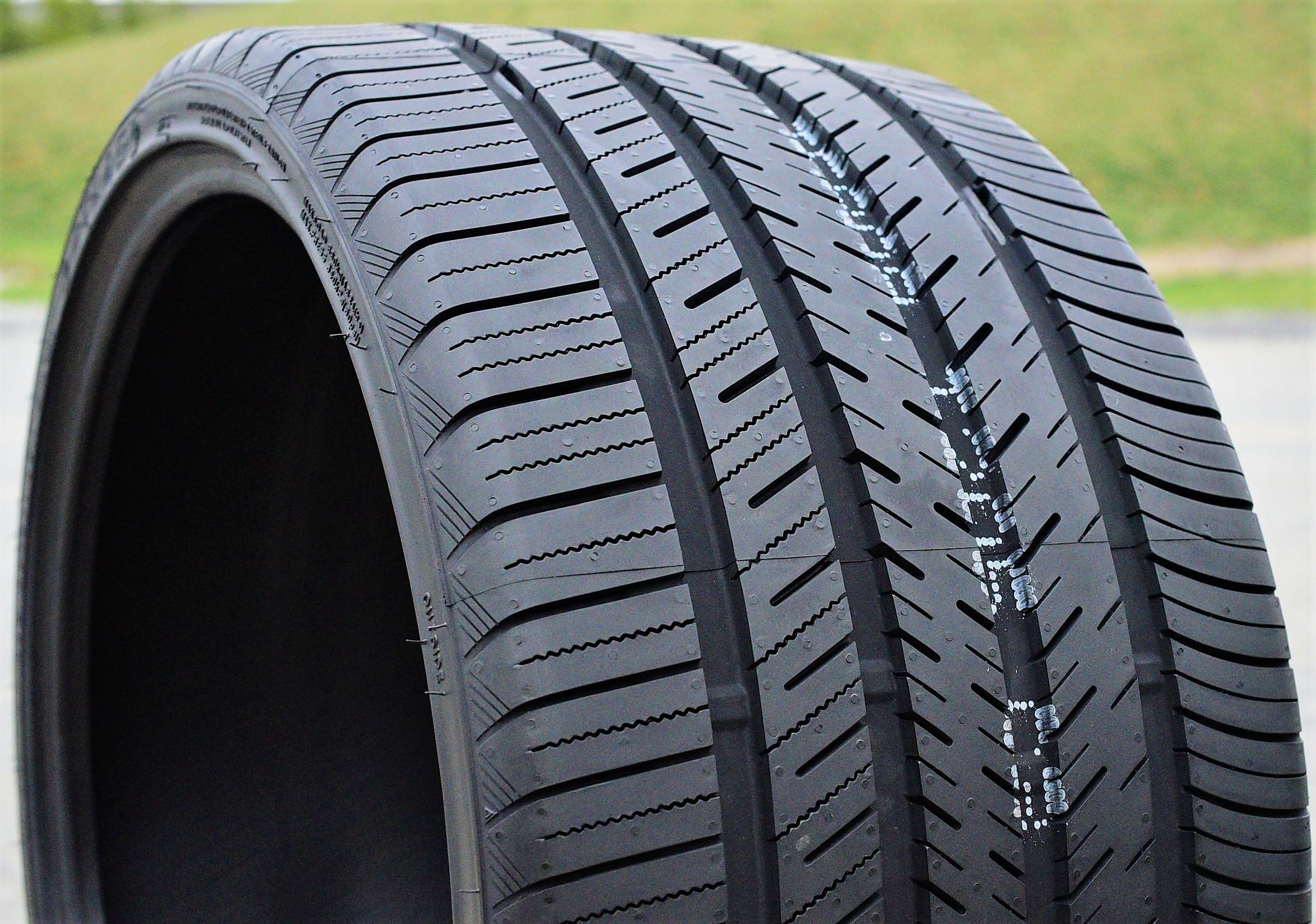 Atlas Tire Force Uhp Ultra-High Performance All Season Tire - 275/25R28 99W Xl