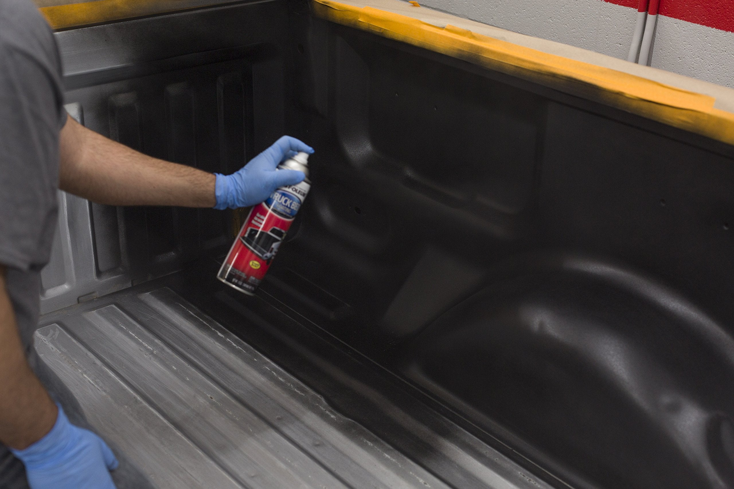 Rust-Oleum Truck Bed Coating Spray, 15 oz, Black, Model 248914, Durable Plastic Finish