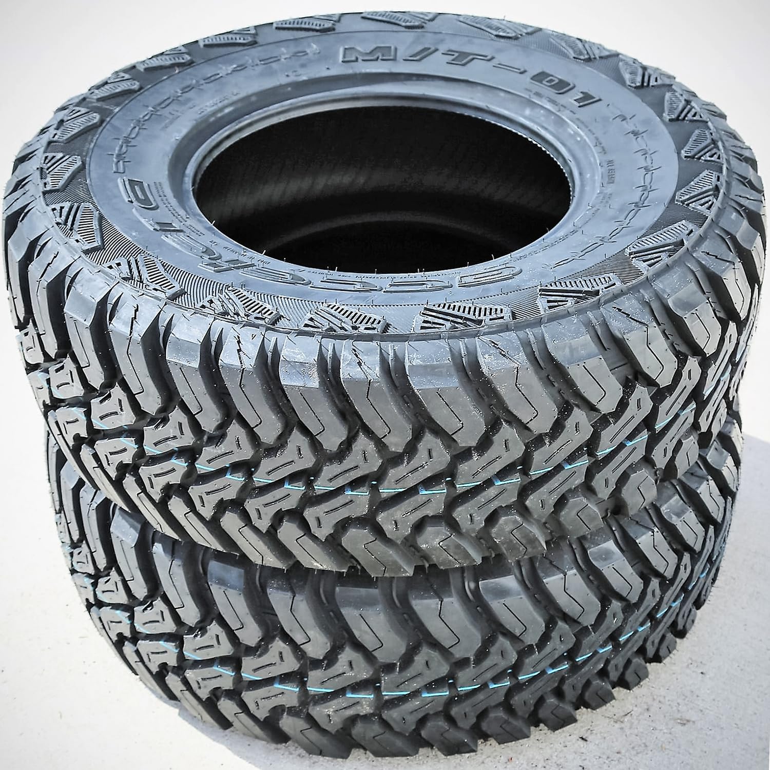 37X13.50R20 127Q E/10 Accelera M/T-01 Bw Hwy