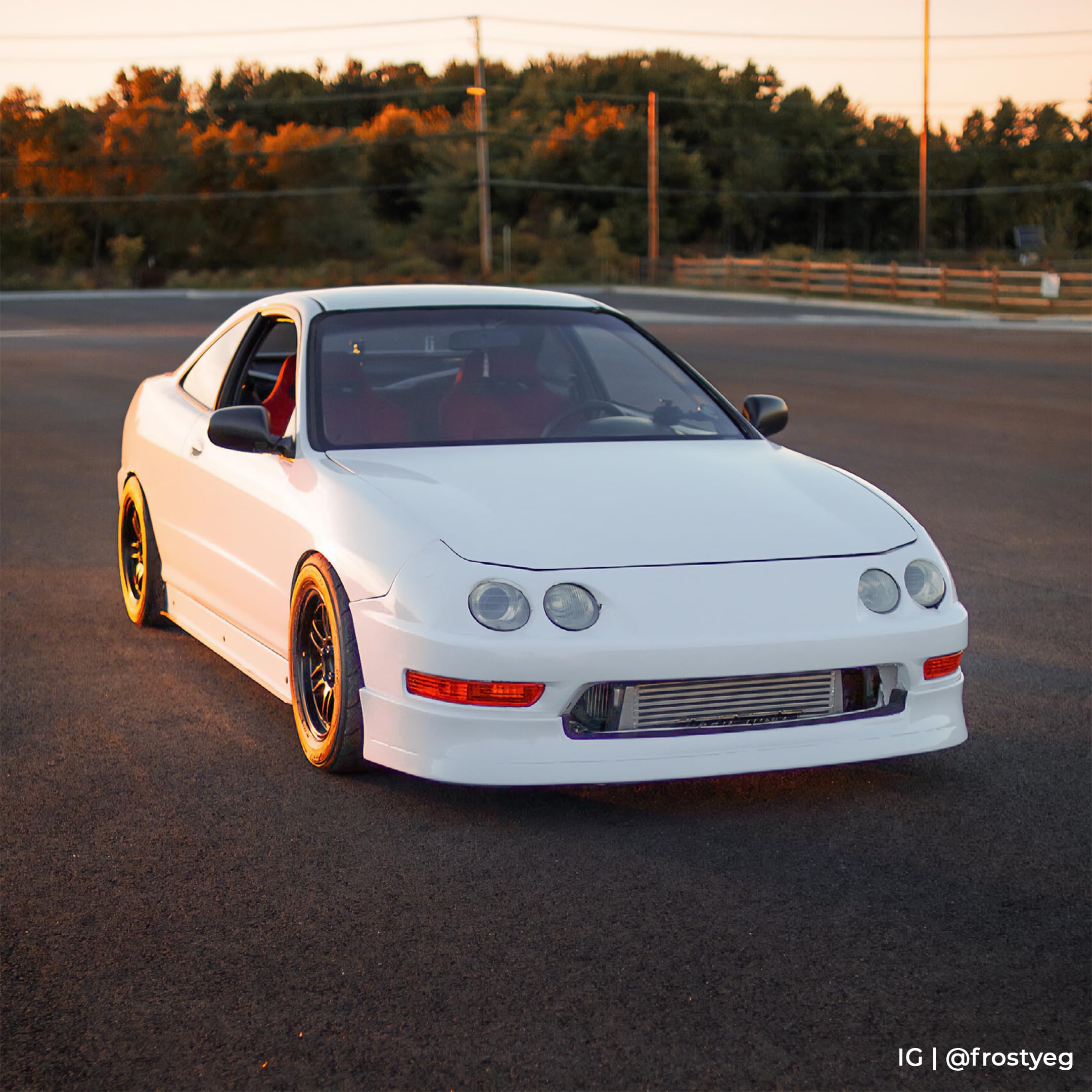 White High Gloss Realistic Paint-Like Microfinish Vinyl Wrap Roll With Vvivid Xpo Air Release Technology (2.5Ft X 5Ft)