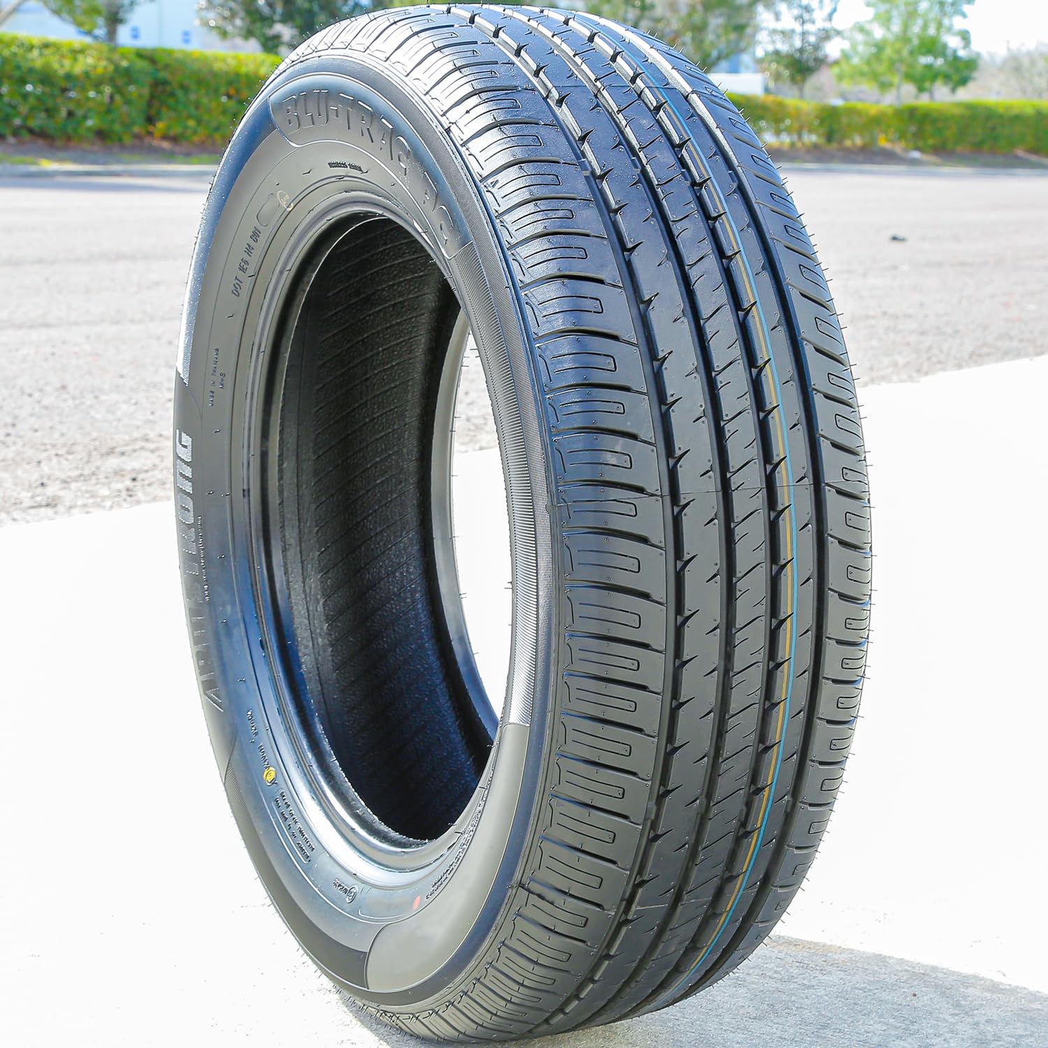 Armstrong BLU-TRAC PC Passenger - 215/70 R15
