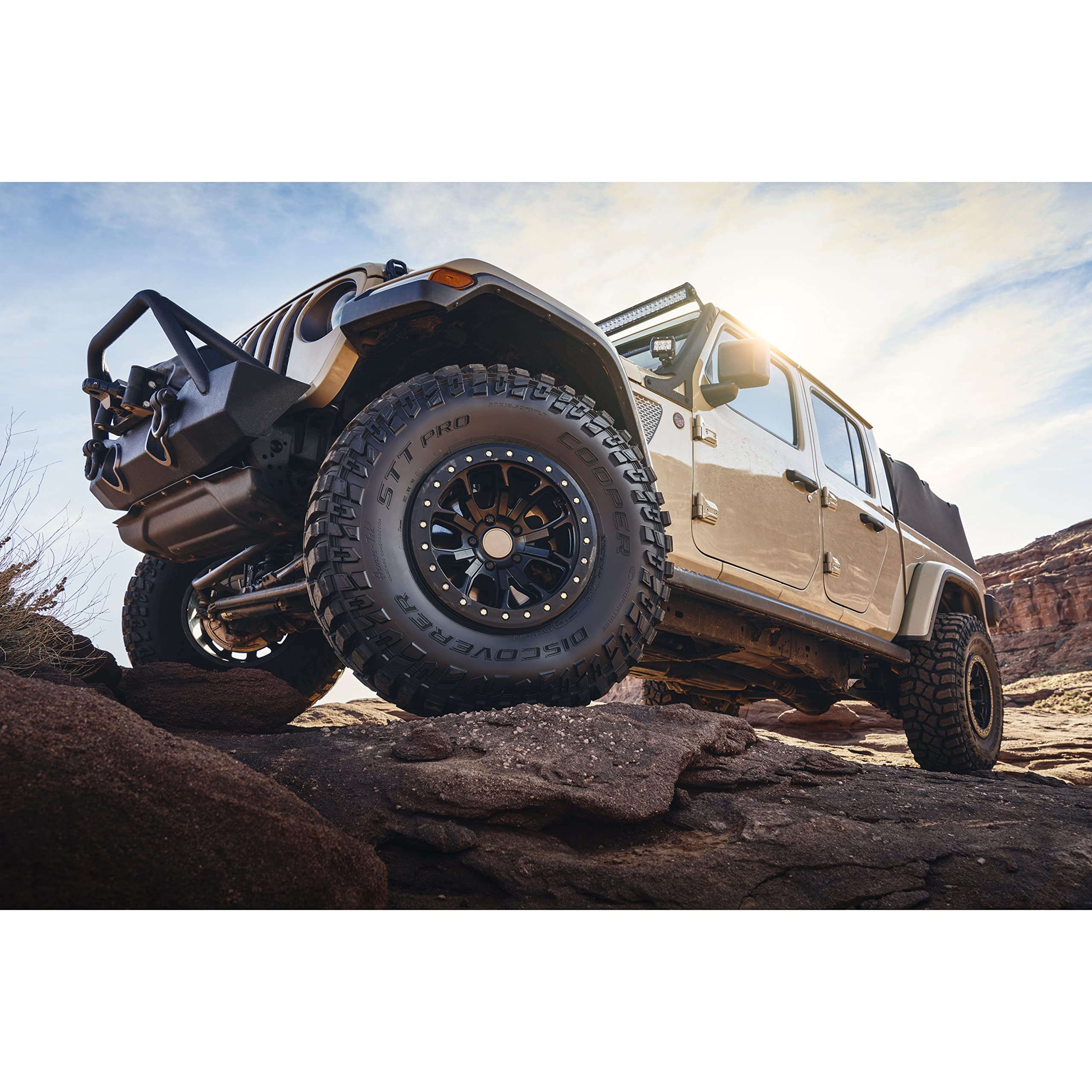 Cooper Discoverer Stt Pro All-Season Lt305/60R18 126/123Q Tire