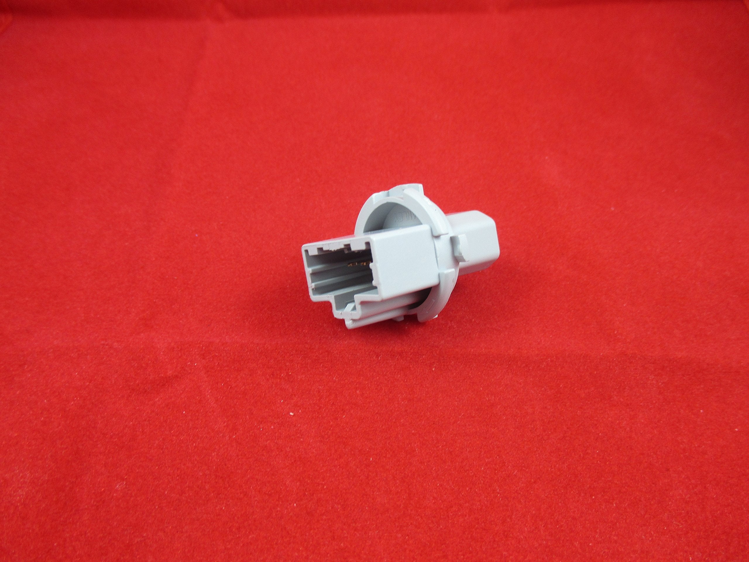 Mazda Brake Light Socket - G14S-51-3E7
