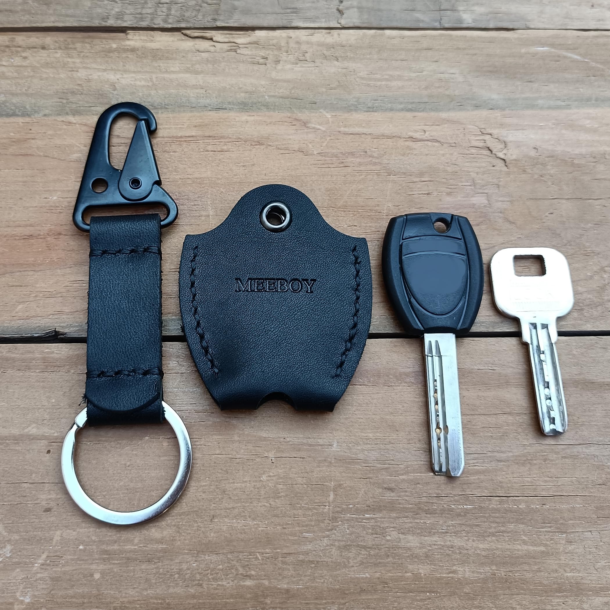 MEEBOY handmade leather car key sleeve for broken key car key cover for men and women (Black)