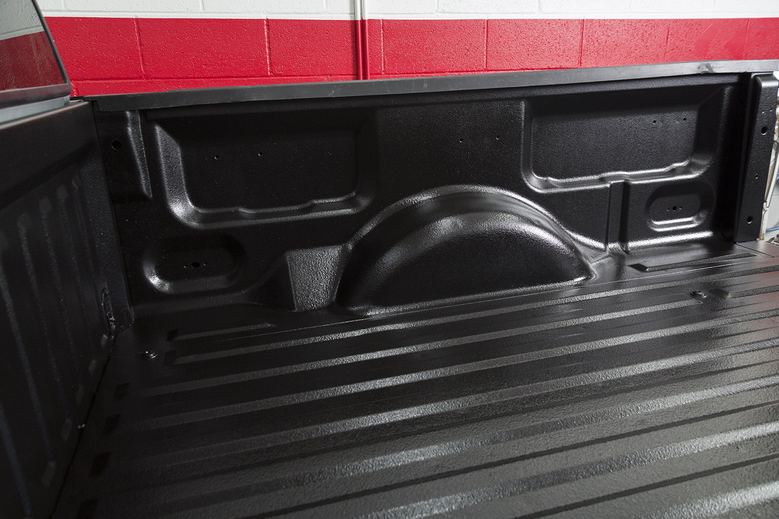 Rust-Oleum Truck Bed Coating Spray, 15 oz, Black, Model 248914, Durable Plastic Finish