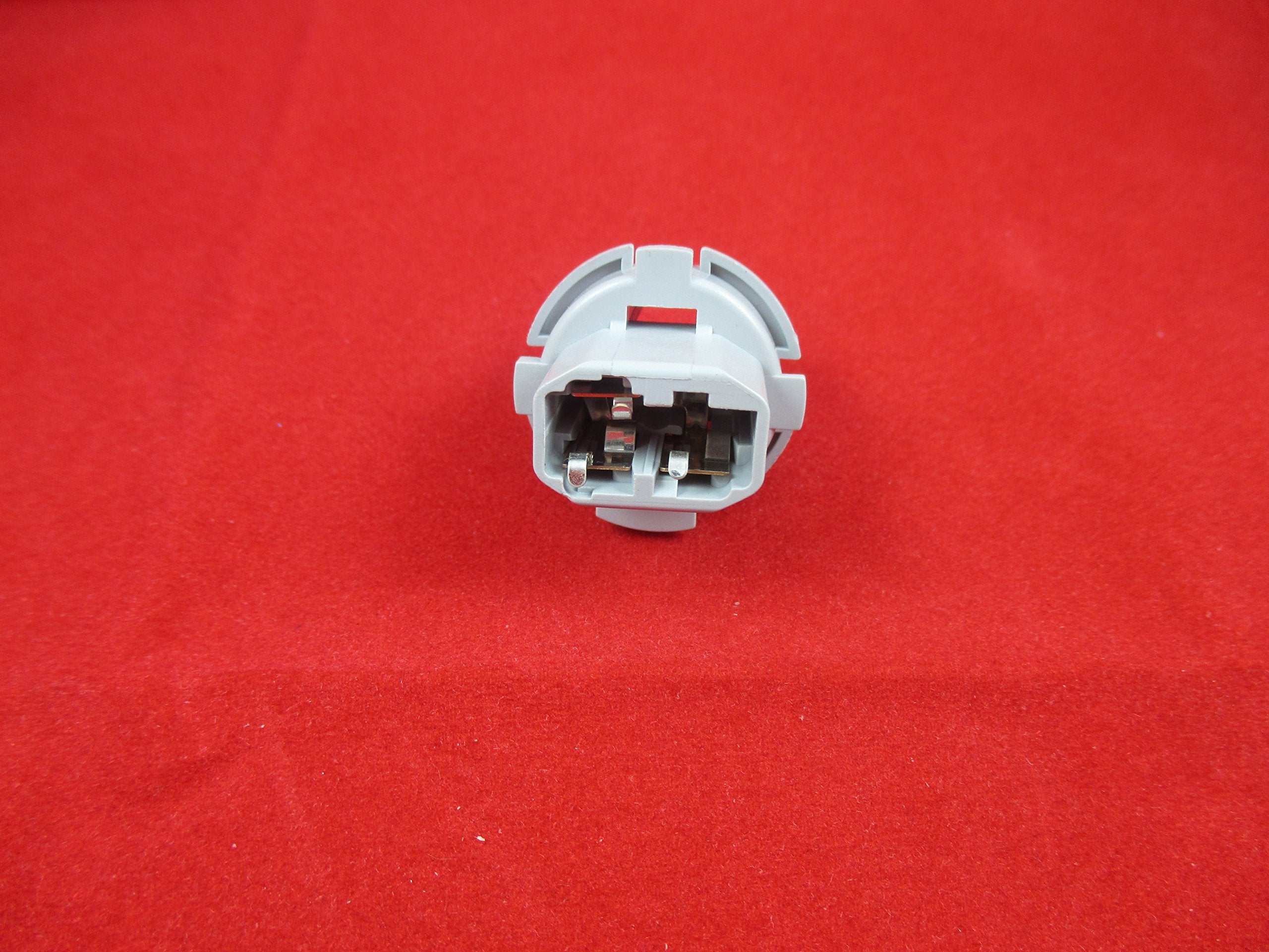Mazda Brake Light Socket - G14S-51-3E7