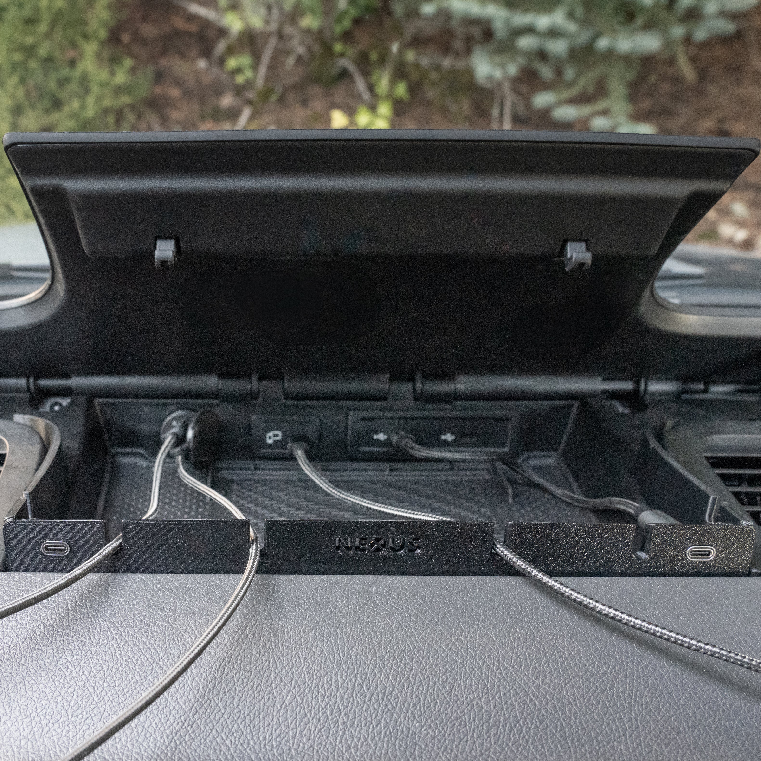 NEXUS Cord Console for Mercedes-Benz VS30 Sprinter Van