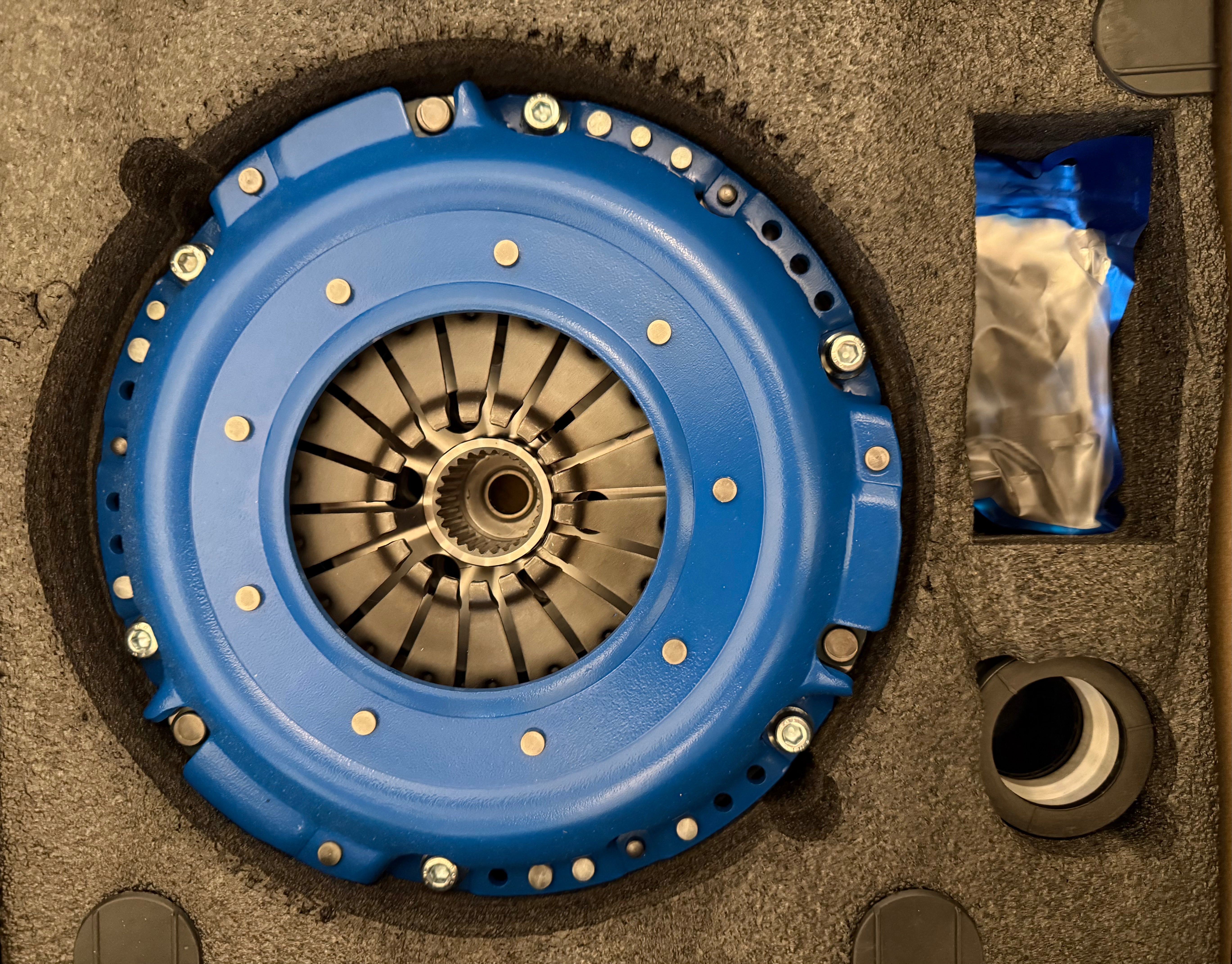 PTB-Racing Twin Disc Clutch Kit with Dual Mass Flywheel for BMW F80/F82/F87 M2/M3/M4 S55/N55