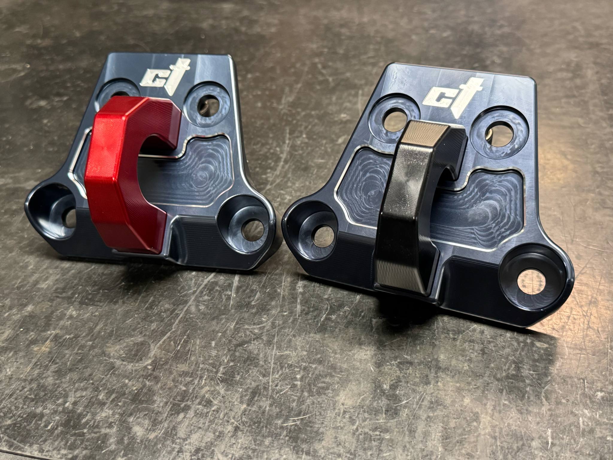 Maverick R Tow Plate
